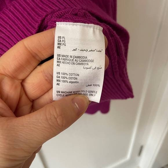 Pink V-Neck Cable Knit Sweater - Picture 3 of 3